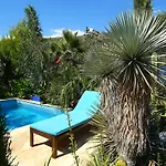 Tropica, Total Privacy, Tropical Garden And Private Pool فيلة Kaštela