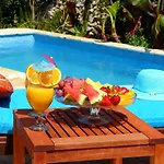 Tropica, Total Privacy, Tropical Garden And Private Pool فيلة Kaštela