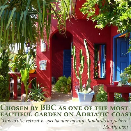 Tropica, Total Privacy, Tropical Garden And Private Pool Villa