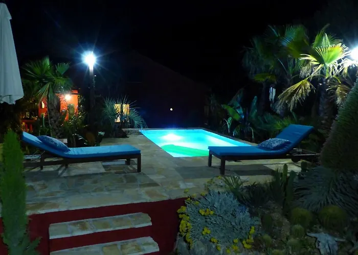 Tropica, Total Privacy, Tropical Garden And Private Pool * Kaštela